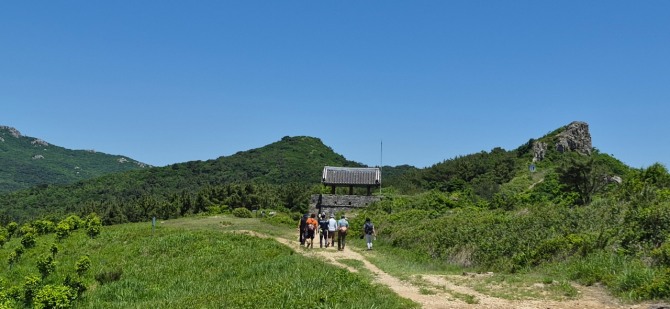어쩌다 금정산행 / 백승훈 시인