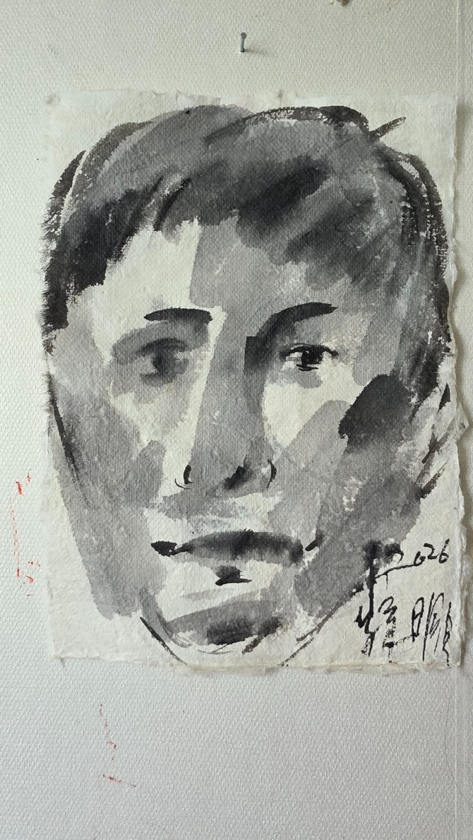 한명호. 인물. 2026