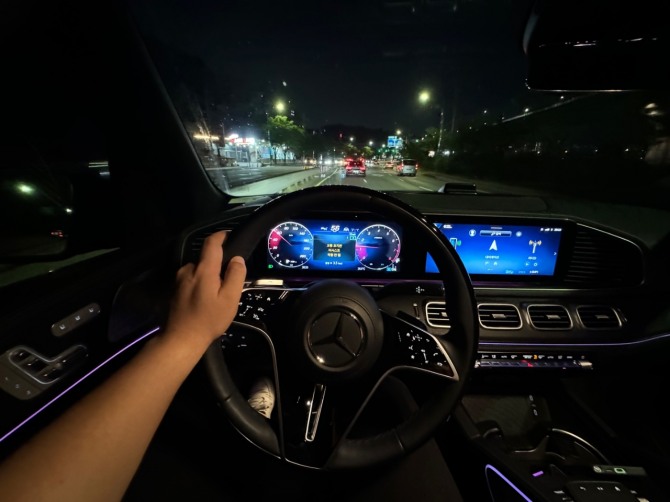 메르세데스-벤츠 'GLS 450 4MATIC AMG 라인 프리미엄 나이트 에디션'. 사진=최태인 기자