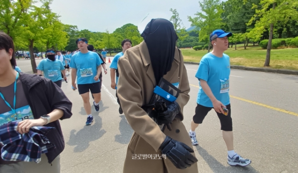 선생이여. 나 또한 완주를 했습니다. 그렇다!!! 사진=이원용 기자