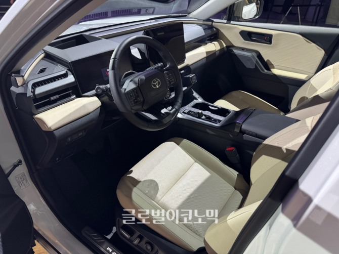 토요타 '올 뉴 RAV4'. 사진=최태인 기자