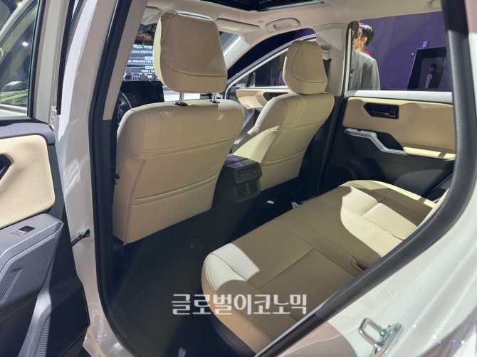 토요타 '올 뉴 RAV4'. 사진=최태인 기자