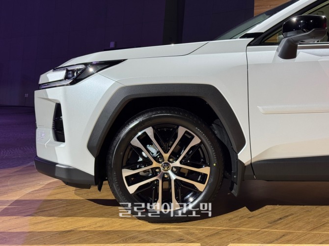 토요타 '올 뉴 RAV4'. 사진=최태인 기자