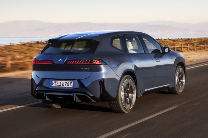 BMW '더 뉴 BMW iX3'. 사진=BMW