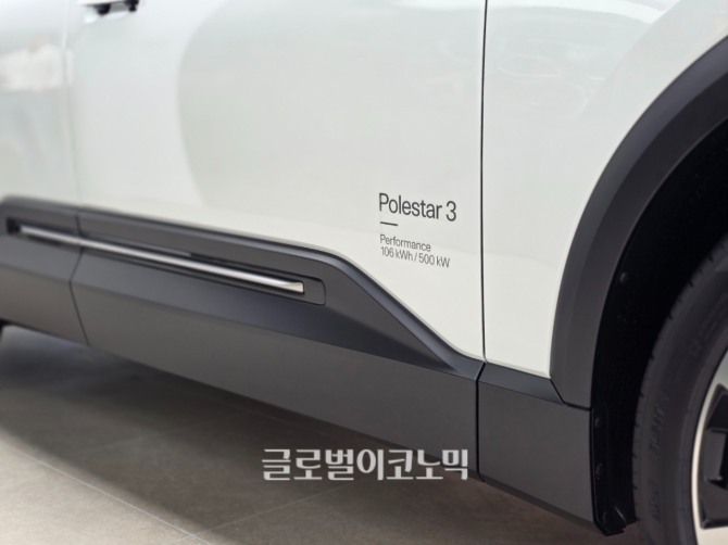 폴스타 '폴스타 3'. 사진=최태인 기자