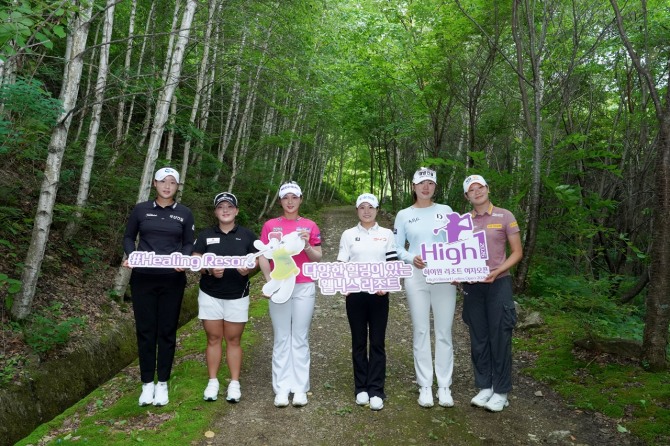 김민솔, 정한결, 박현경, 고지원, 김민선7, 방신실(왼쪽부터). 사진=KLPGA 박준석 포토