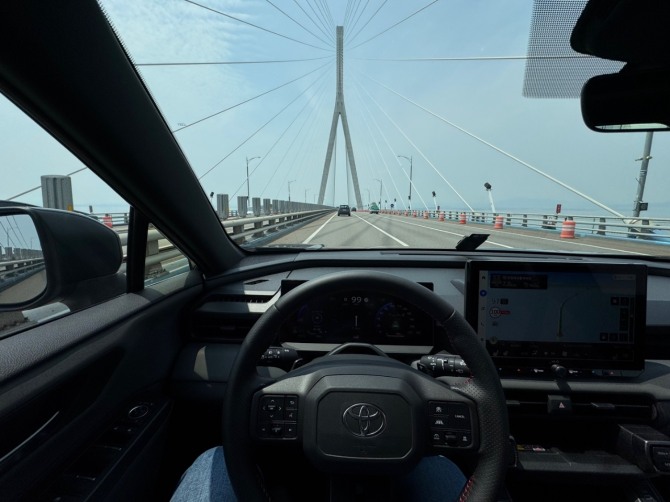 토요타 '올 뉴 RAV4 PHEV GR SPORT'. 사진=최태인 기자