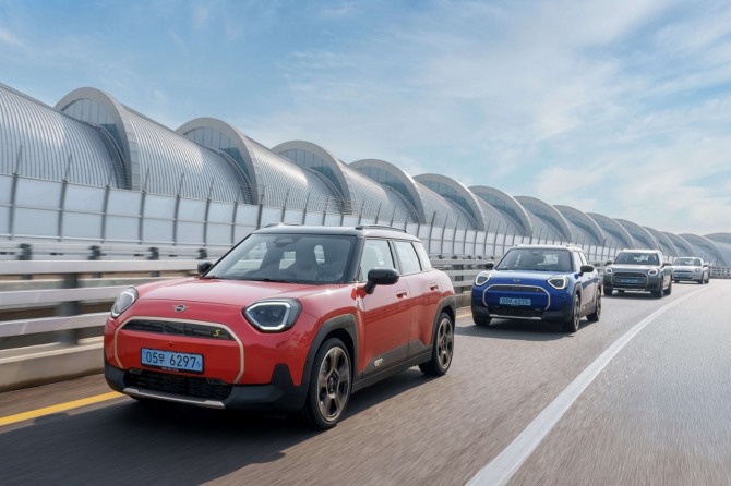 MINI '디 올-일렉트릭 MINI 패밀리'. 사진=BMW그룹코리아