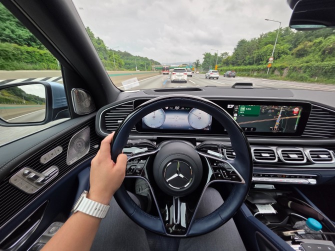메르세데스-마이바흐 GLS 600 4MATIC 마누팍투어. 사진=최태인 기자