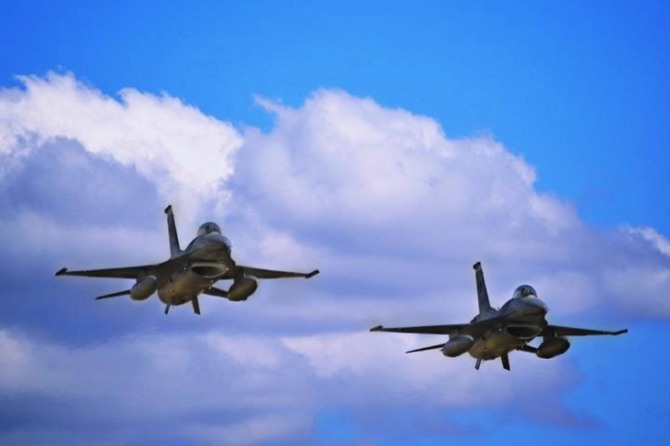 美 DARPA·공군, F-16 AI비행 실증…소스코드 수정없이 완벽이식