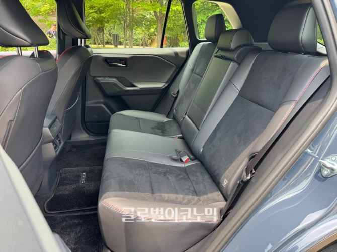 토요타 '올 뉴 RAV4 PHEV GR SPORT'. 사진=최태인 기자