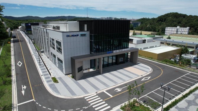 포스코는 22일 경북 포항에 ‘RIST 첨단제조 인큐베이팅센터’를 개소했다. 사진=포스코