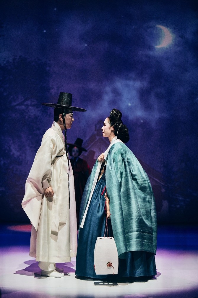 김충한 안무·연출의 '춤, 화찬(畵讚)'