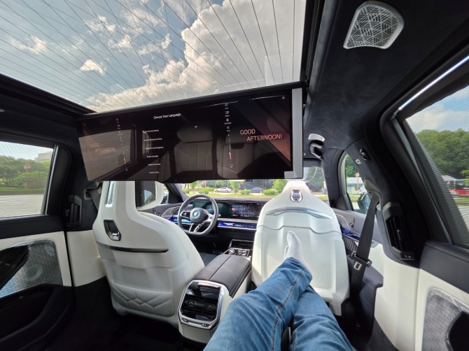 BMW i7 xDrive60 MSP 인디비주얼 마누팍투어. 사진=최태인 기자