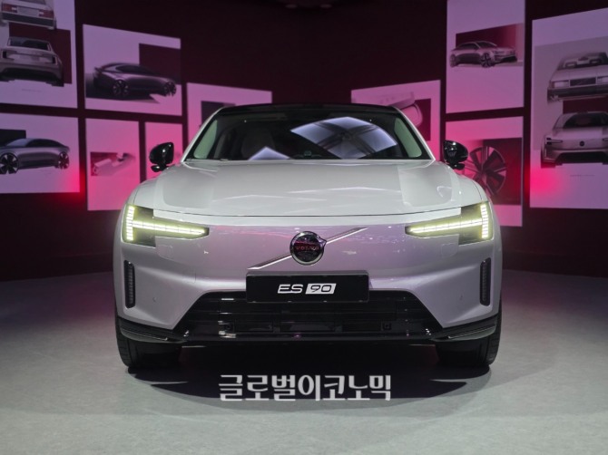 볼보 'ES90'. 사진=최태인 기자