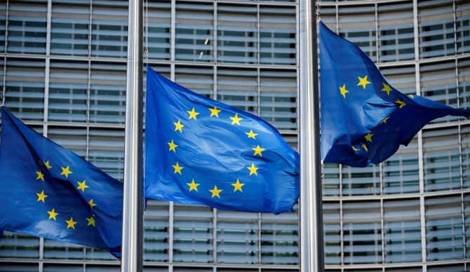 EU 50억유로 첨단펀드...스타트업 이탈 막는다 - 뉴스 썸네일 이미지