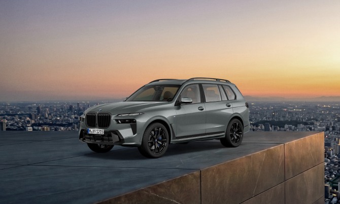 BMW X7 xDrive40d M 스포츠 프로 스카이스크래퍼 그레이 에디션. 사진=BMW코리아