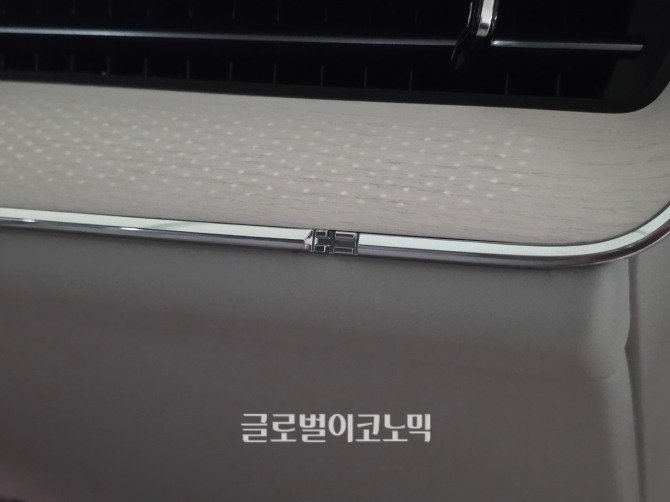 볼보 'EX90 트윈모터 퍼포먼스 울트라'. 사진=최태인 기자