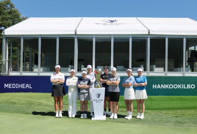 김민솔, 이예원, 이다연, 김아림, 서교림, 홍정민, 배소현, 박현경(왼쪽부터). 사진=KLPGA 박준석 포토