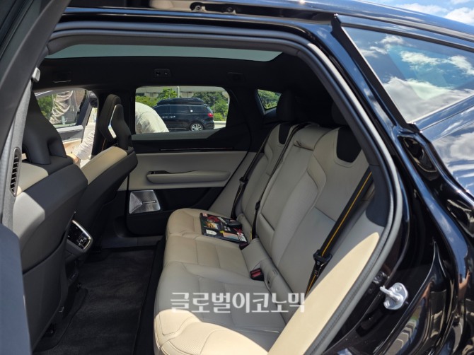 폴스타 '폴스타 3 듀얼 모터'. 사진=최태인 기자