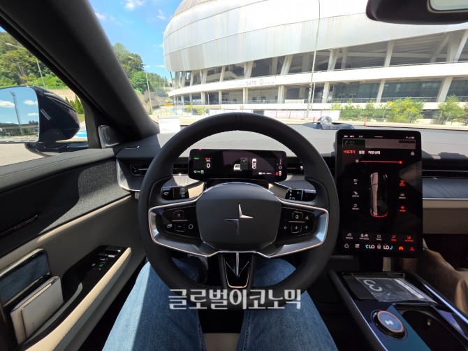 폴스타 '폴스타 3 듀얼 모터'. 사진=최태인 기자