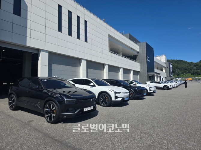 폴스타 '폴스타 3'. 사진=최태인 기자