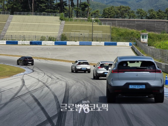 폴스타 '폴스타 3 퍼포먼스'. 사진=최태인 기자