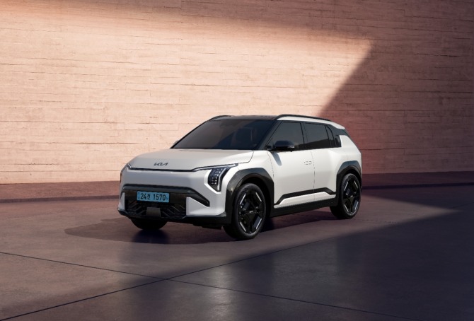 기아 EV3 GT-Line. 기아는 'EV 트렌드 코리아 2026'에서 EV3 GT-Line과 함께 다양한 전기차 체험 콘텐츠를 선보인다. 사진=기아