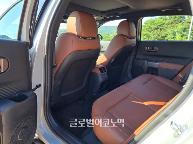 현대자동차 '디 올 뉴 아반떼' 2.0 가솔린 인스퍼레이션. 사진=최태인 기자