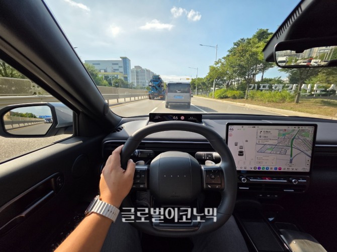 현대자동차 '디 올 뉴 아반떼' 2.0 가솔린 인스퍼레이션. 사진=최태인 기자