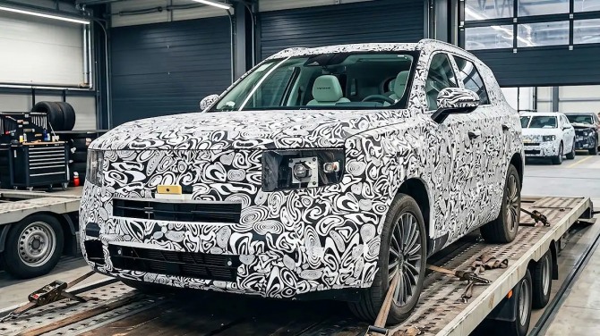 KGM 'SE10' 테스트카. 사진=오토스파이넷