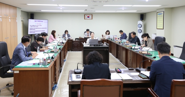 대구 달서구의회 기획재경위원회가 지난해 6월 13일 통합재정안정화기금과 주차장특별회계 활용안을 심사하고 있다. 당시 달서구는 재정안정화기금 약 98억원을 추가경정예산 재원으로 사용하겠다는 계획을 제출했다. 사진=달서구의회