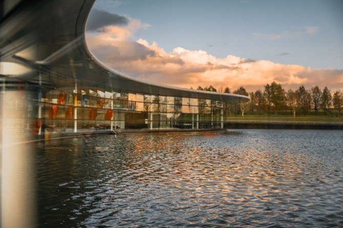 맥라렌 컴포지트 테크놀로지 센터(McLaren Composites Technology Centre). 사진=맥라렌 오토모티브