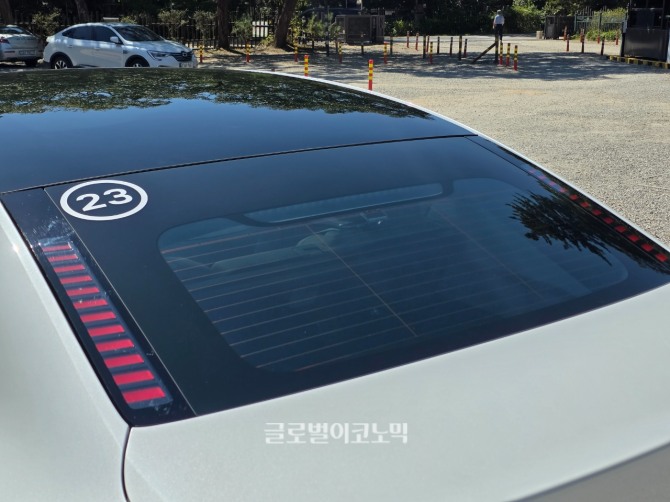 볼보 'ES90 트윈모터 울트라'. 사진=최태인 기자