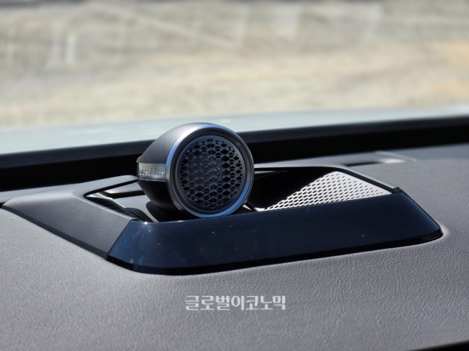 볼보 'ES90 트윈모터 울트라'. 사진=최태인 기자