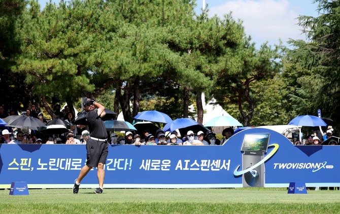 신상훈, 연장 2차 버디 <b>정찬민</b> 잡고 우승 상금 2억...KPGA투어 골프존 오...