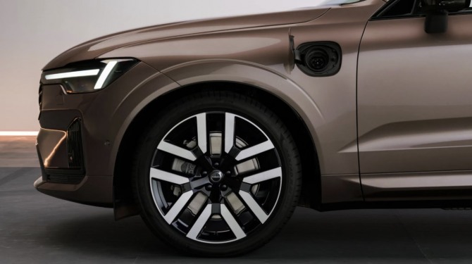 볼보 'XC60 페이스리프트'. 사진=볼보자동차