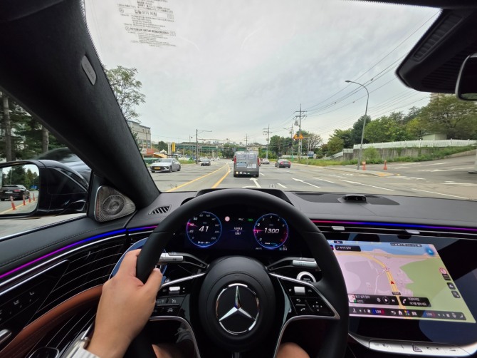 메르세데스-벤츠 '더 뉴 S 580 4MATIC L'. 사진=최태인 기자