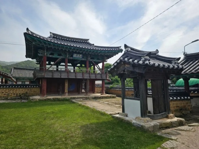 청도향교는 조선시대 지역 유생의 교육과 유교 제례를 담당했던 공간으로, 청도읍성과 함께 당시 읍치의 역사와 생활상을 보여주는 문화유산이다. 사진=경상북도 공식블로그