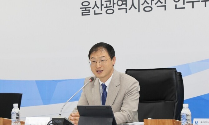 김상욱 당시 울산시장 당선인이 지난 6월 16일 울산시장직 인수위원회 출범식에서 발언하고 있다. 인수위는 같은 달 30일 울산공업축제 폐지 의견을 냈다. 사진=울산시