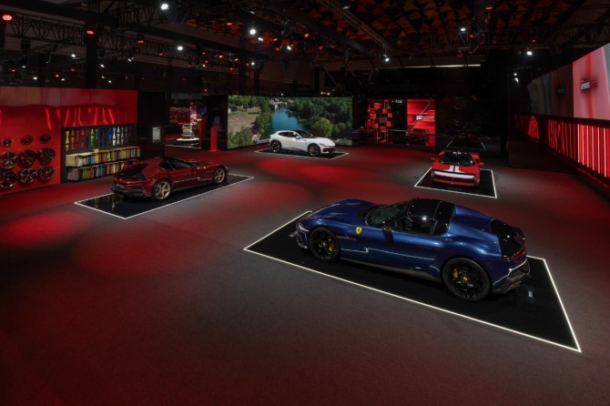 페라리가 인도에서 '우니베르소 페라리(Universo Ferrari)'를 공식 오픈하고,  몰입형 브랜드 경험을 처음으로 선보였다. 사진=페라리코리아