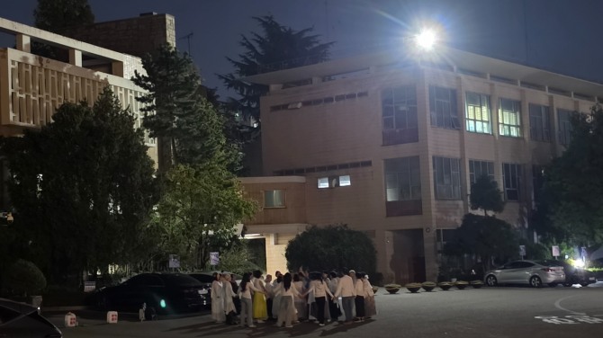 김기인춤문화재단의 서클댄스 '생명의 그물망, 춤추는 서울'