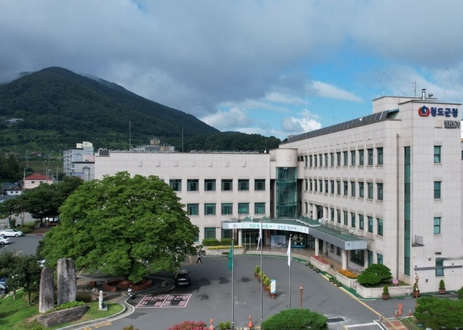 경북 청도군청 전경. 민선 9기 출범 이후 박권현 군수가 약속한 군민 통합과 공정한 군정 운영이 향후 행정 신뢰를 평가하는 기준이 될 전망이다. 사진=청도군