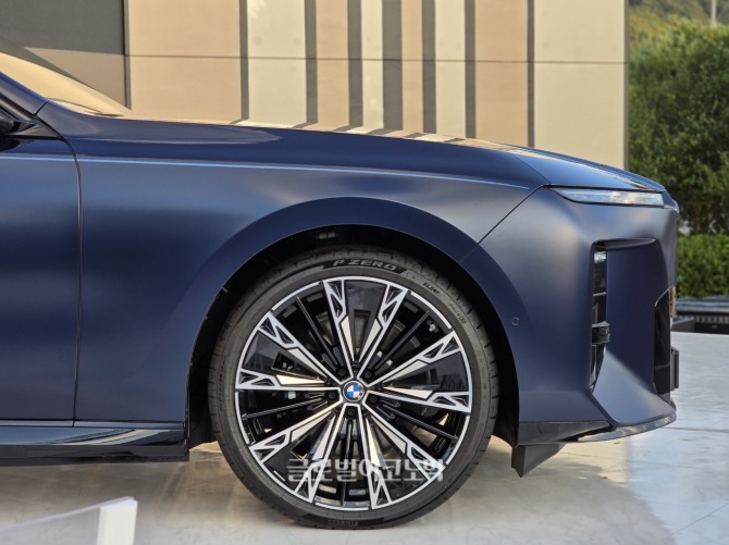BMW 더 뉴 7시리즈. 사진=최태인 기자