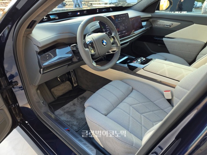 BMW 더 뉴 7시리즈. 사진=최태인 기자