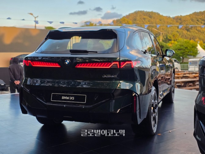 BMW 더 뉴 iX5. 사진=최태인 기자