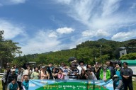 한국마사회 장수목장, 발달장애인 말 치유 프로그램 ‘케어팜’ 운영