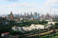 중국 안산철강그룹(안스틸), 스마트 제철소로 변신 가속화…무인화·디지털 전환으로 생산성 제고
