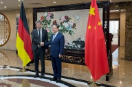 EU와 중국, ‘중국산 전기차 관세 폭탄’ 협상 벌인다