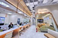 베트남우리銀, 하노이 롯데몰지점 오픈..."자산가 PB영업 박차"